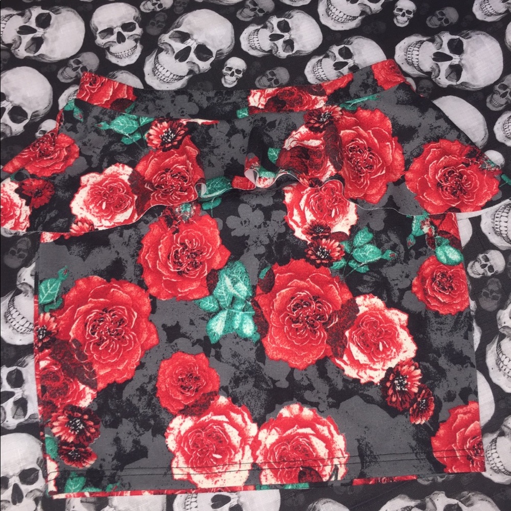 Candies floral peplum skirt sz small